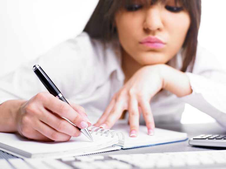 How Many Hours a Week Do You Actually Need to Blog?